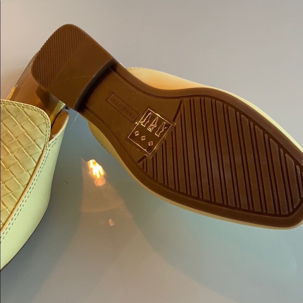 Call It Spring slide - size 7 - Picture 5 of 7